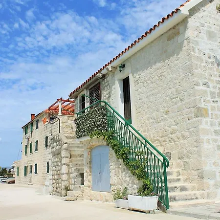 Old Fisherman House Сasa de vacaciones Kaštela