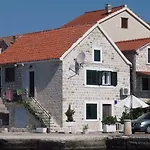 Old Fisherman House