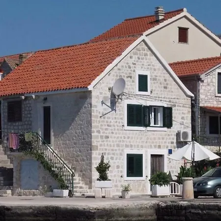 Old Fisherman House